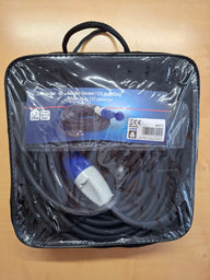CEE-Adapterkabel Schuko-Stecker auf CEE-Kupplung – 25 m, H07RN-F 3G2,5 mm²