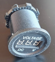 Voltmètre numérique 6–28 V – Indicateur de tension pour réseaux de bord 12 V et 24 V