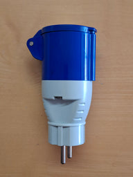 Adattatore corto Carbest CEE/Schuko – Spina Schuko a presa CEE con coperchio