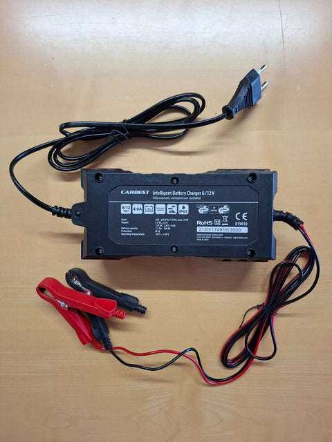 Carbest intelligentes Batterieladegerät 6, 12 V – 4 A, IP65