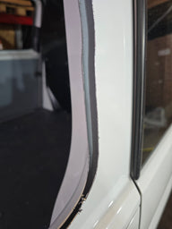 Protection des bords pour l'installation de fenêtres et la découpe de la cabine EasyFit T5