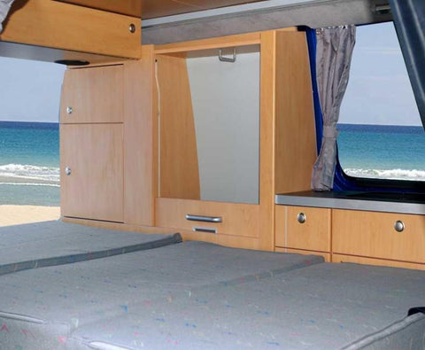 Linea di mobili VW T5/T6 KR TrioStyle, decori in legno di melo; Kit senza porta avvolgibile