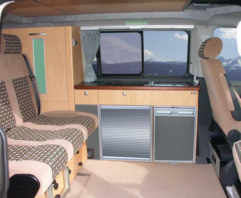 Linea di mobili TrioStyle per VW T6/5 passo corto prefabbricato senza parti tecniche