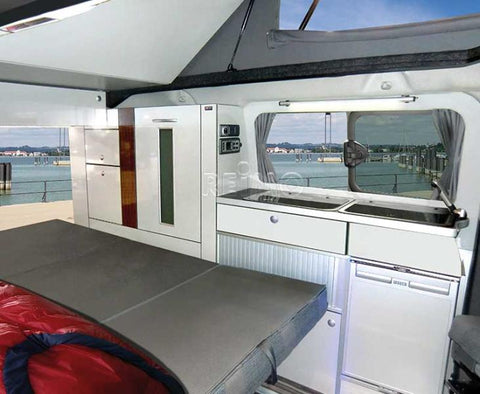 Linea di mobili TrioStyle come parte prefabbricata bianca per Ford Transit Custom, KR