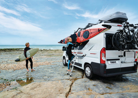 Porta kayak Thule Hullavator Pro con supporto di sollevamento