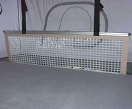 Rete di sicurezza rigida per nicchie 1060x350 mm con bloccaggio a cinghia