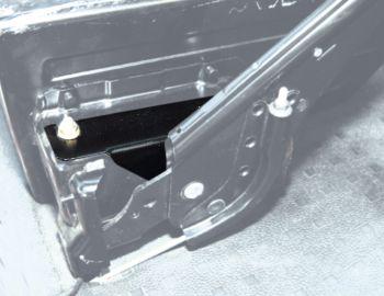Abbassamento del freno a mano lato guida VW T5