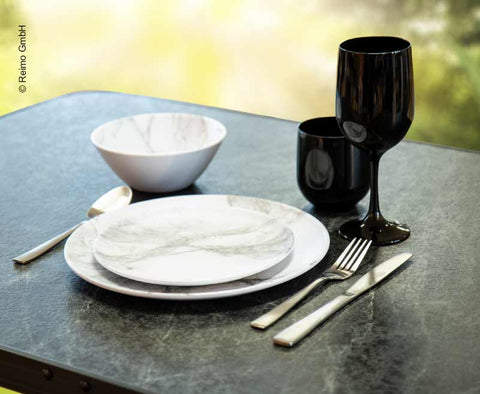 Set di stoviglie in melamina Camp4 MARBLE - per 2 persone