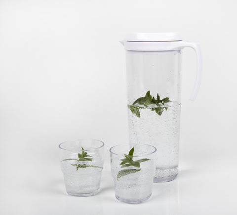 Pichet avec couvercle à vis et 4 verres 0,25l