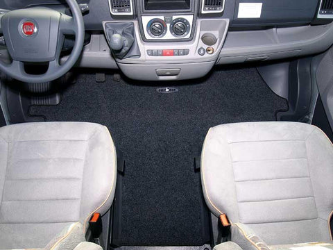 Tappetino per cabina di guida Carbest per Mercedes Vito dal 2014